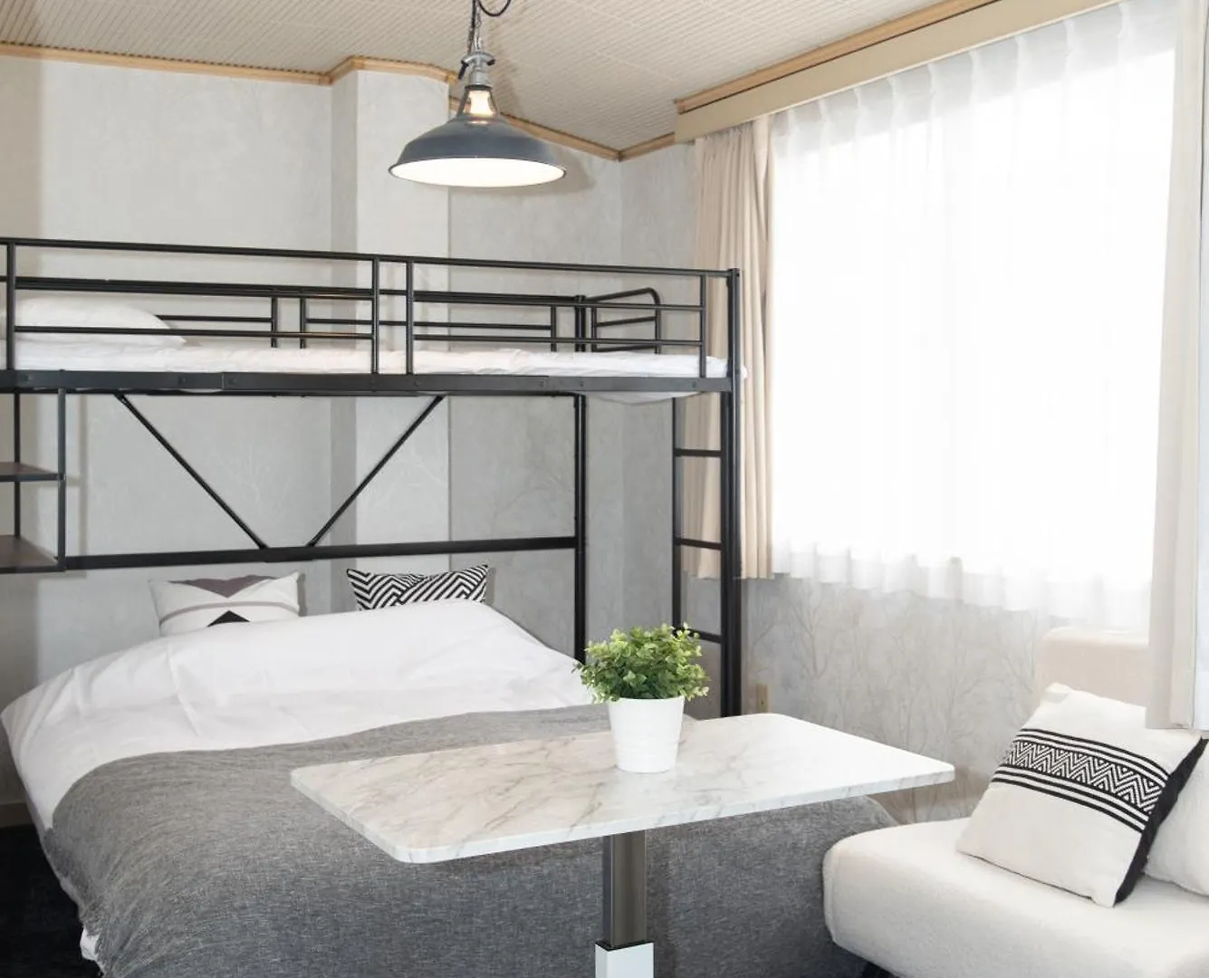 Beau Charme Apartment Osaka