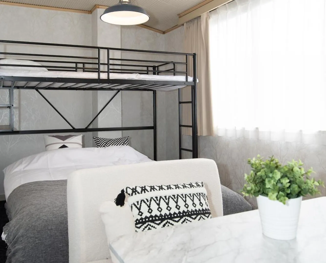 Beau Charme Apartment Osaka