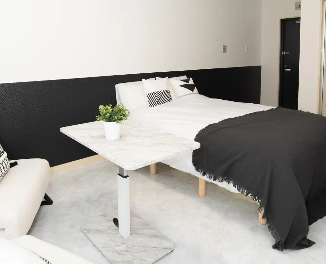 Beau Charme Apartment Osaka